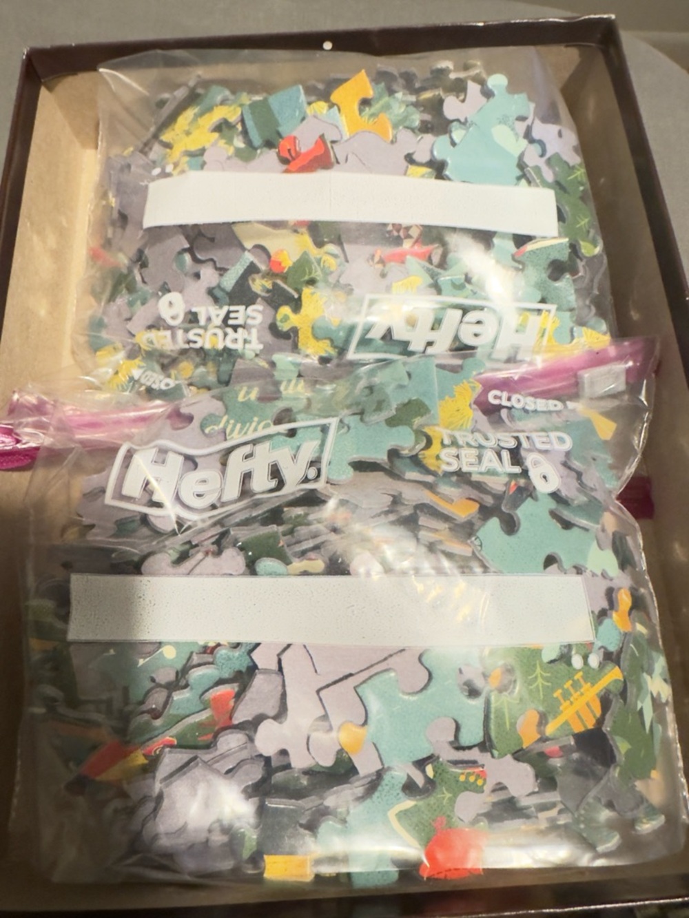 True South Kentucky Jigsaw Puzzle
500 pieces - Picture 3 of 4